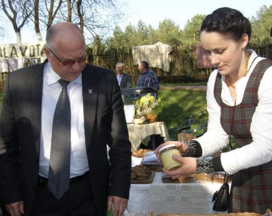 facebook_1582823084873