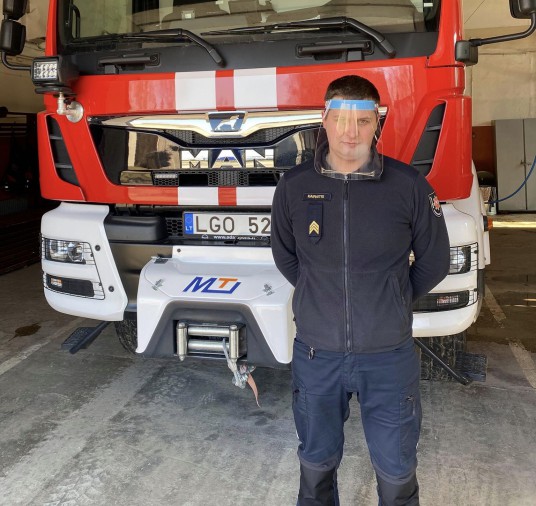 90786909_642149993241820_4470702896597434368_n