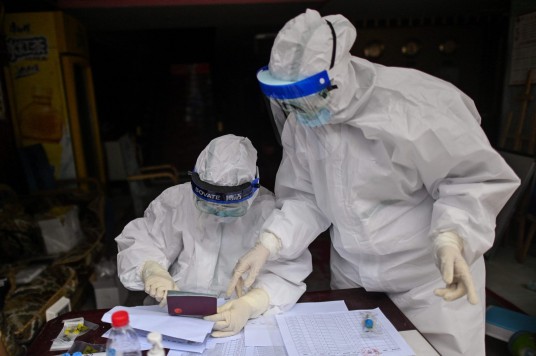 pasaulyje-plinta-koronavirusas-83920213