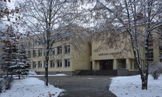 cropped-gimnazija-žiema