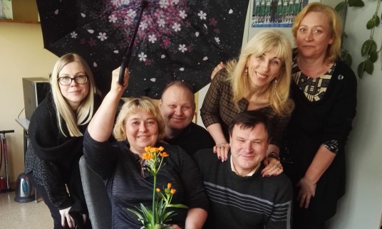 priimk po skėčiu