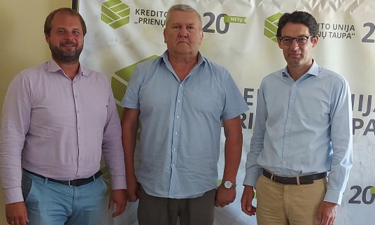 LCKU Iždo departamento direktorius Rūtenis Šukevičius, KU „Prienų taupa“administracijos direktorius Rimantas Slavinskas, Belgijos turto valdymo įmonės fondo vadovas Nicolas Blondeau