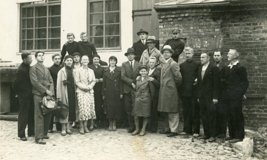 Prienų alaus bravoro darbininkai su B.Šakovu  1934.06.27