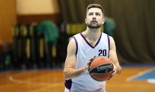 88dbfa2b9e70608ef114281454d733ed