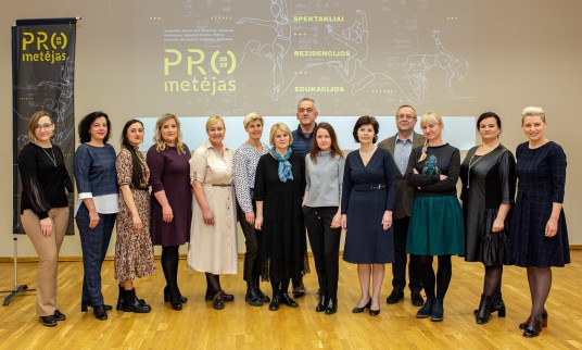 2 Kulturos_centrai_sutartiespasirasymas-