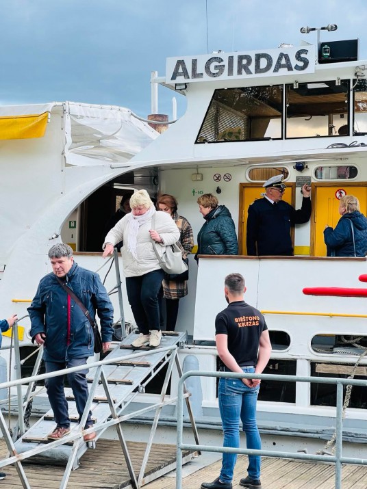 Bandomasis plaukimas i Prienus geguze