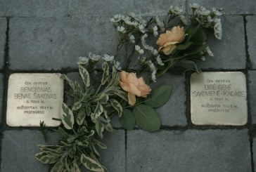 Atminimo akmenų Bencionui Benui Šakovui ir Libei Genei Šakovienei-Kacaitei atidengimas prie Prienų autobusų stoties (Fotoreportažas)