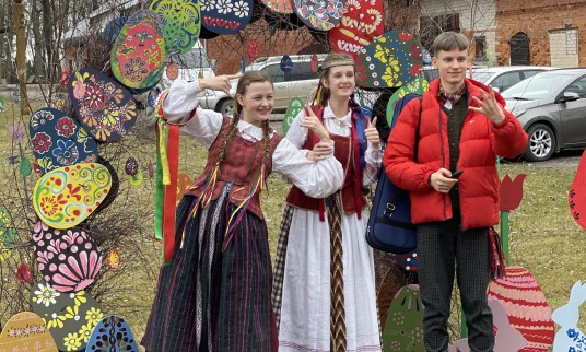 Prie margučių arkos