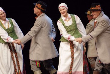 Konkursinio festivalio „Revuona“ pagrindinis prizas – Naujosios Vilnios KC senjorų liaudiškų šokių grupei „Lendrūnas“