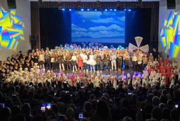 Ąžuolo progimnazijos mokinių padėkos koncertas „Pasidalinkime gerumu“ (Fotoreportažas)
