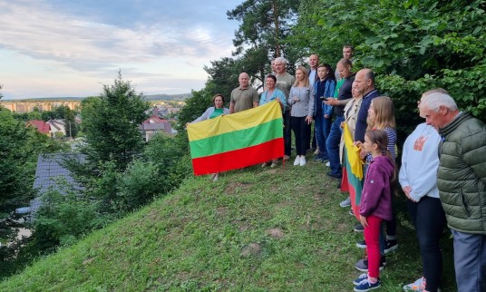 mačiūnų bnedruomenės liepos 6d himnas