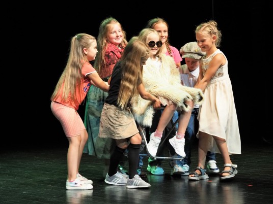 366796802_700800495394817_1237041906970834388_n